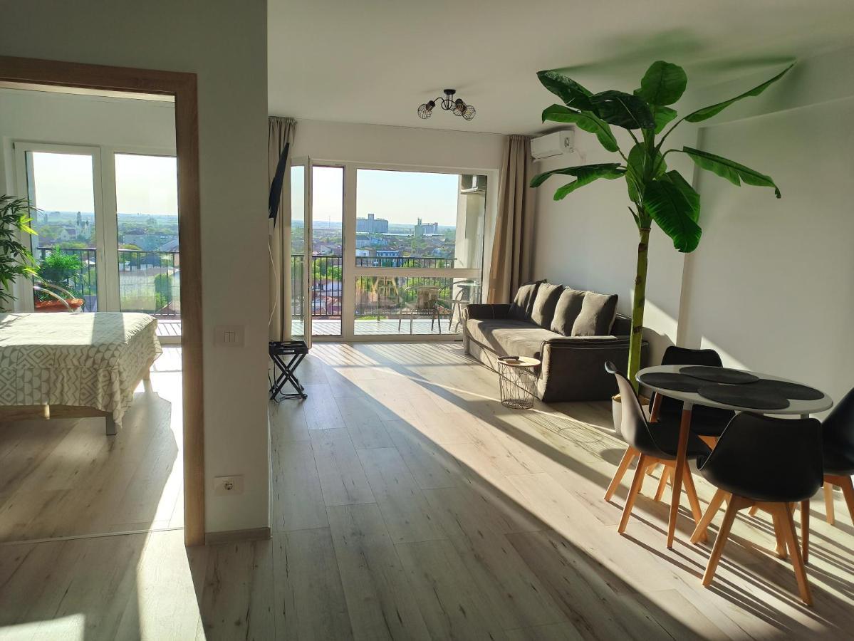 Summer Haven - Self Check-In & Parking Lot, Primashops&Lotus Oradea Buitenkant foto