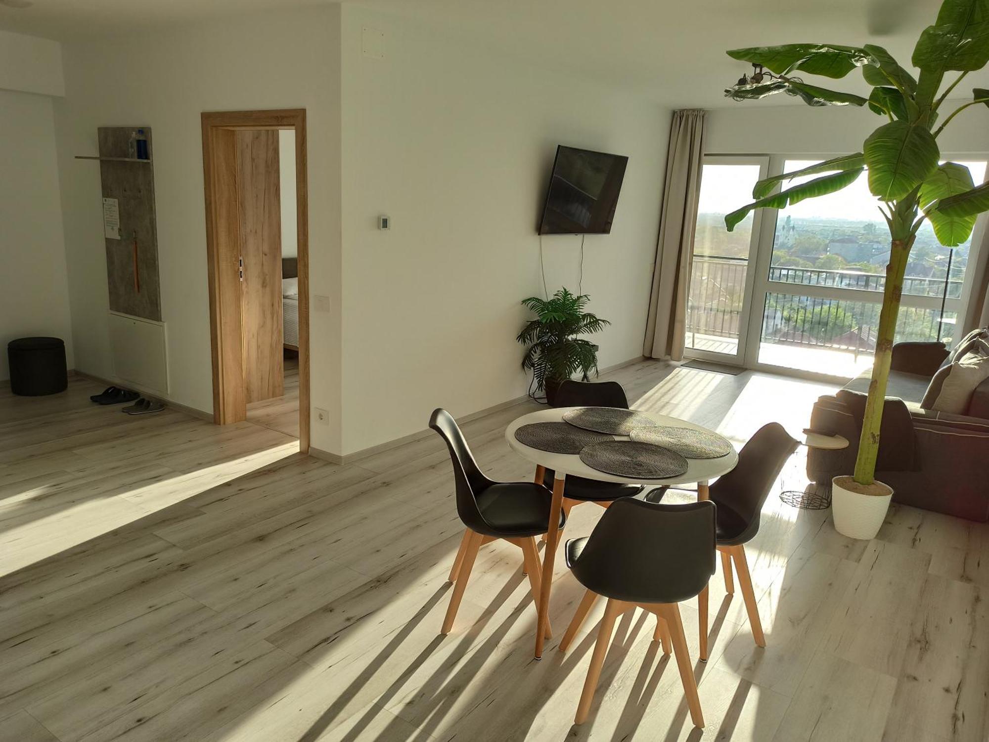 Summer Haven - Self Check-In & Parking Lot, Primashops&Lotus Oradea Buitenkant foto